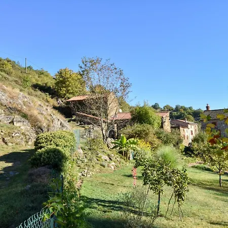 Holiday home With Terrace Villeneuve-d'Allier